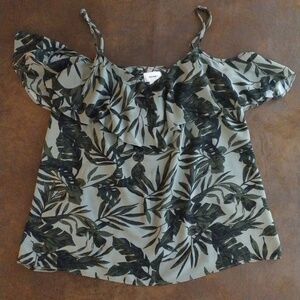 Off the Shoulder Tank XS